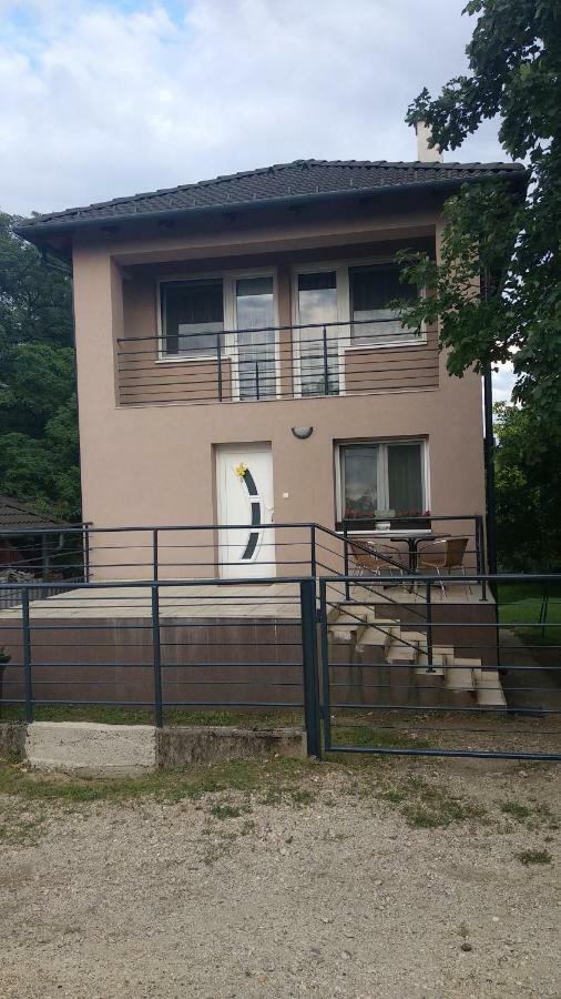 Family Holiday Apartman Nyíregyháza Εξωτερικό φωτογραφία
